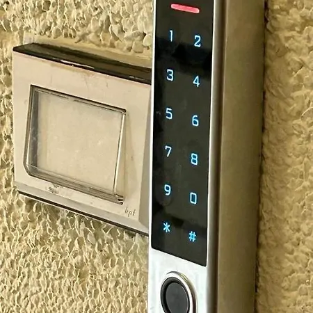 Appartamento 50 Tourist House - Pratello - Self Check-in *