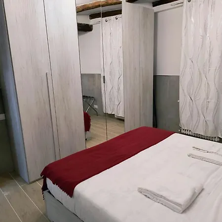50 Tourist House - Pratello - Self Check-in Appartamento *